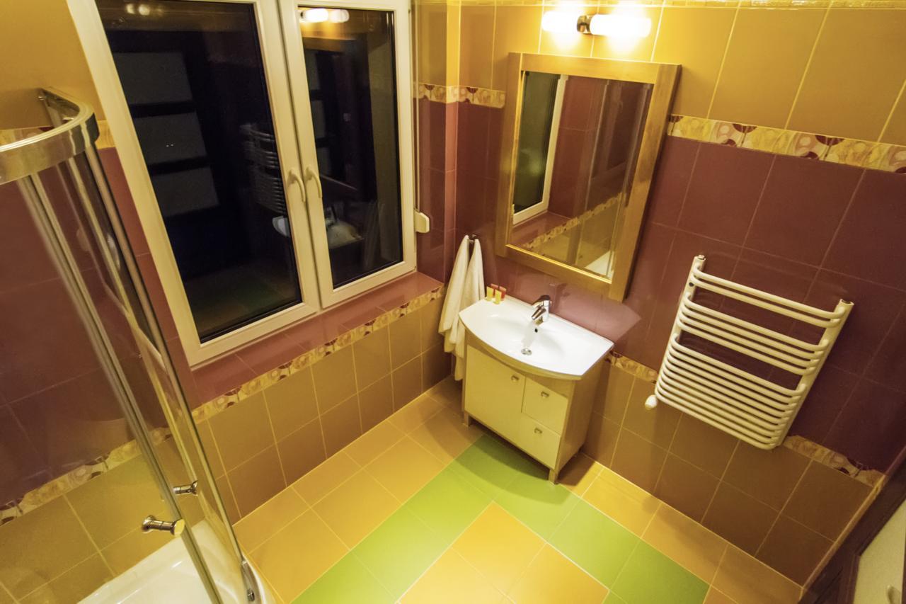 Hotel Pory Roku Czysteblota Esterno foto